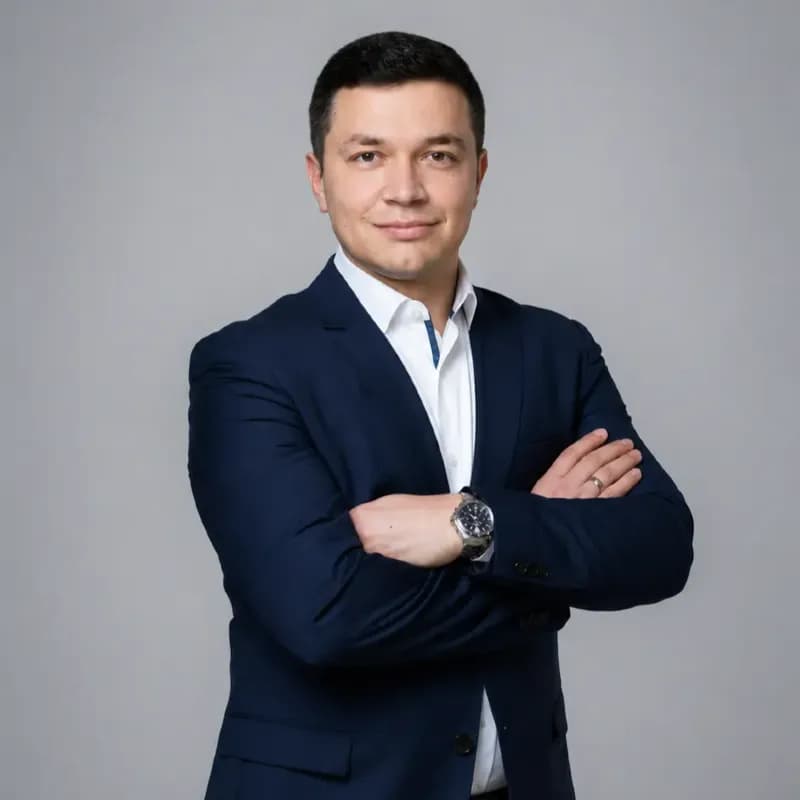 Владислав Сахаров